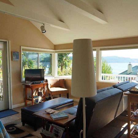 Idyllic Waterfront Cottage With Beach And Sunset Views Port Townsend Εξωτερικό φωτογραφία